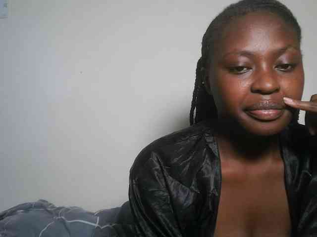 DaisyafterDark_ webcam