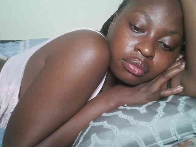 DaisyafterDark_ webcam
