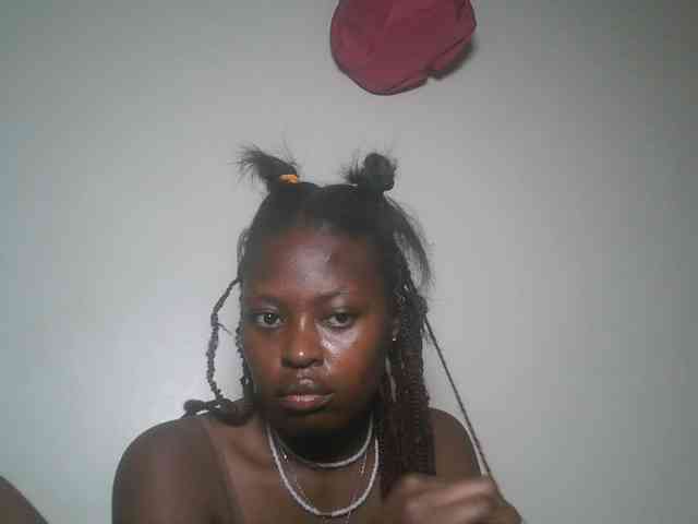 DaisyafterDark_ webcam