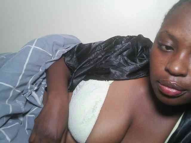 DaisyafterDark_ webcam