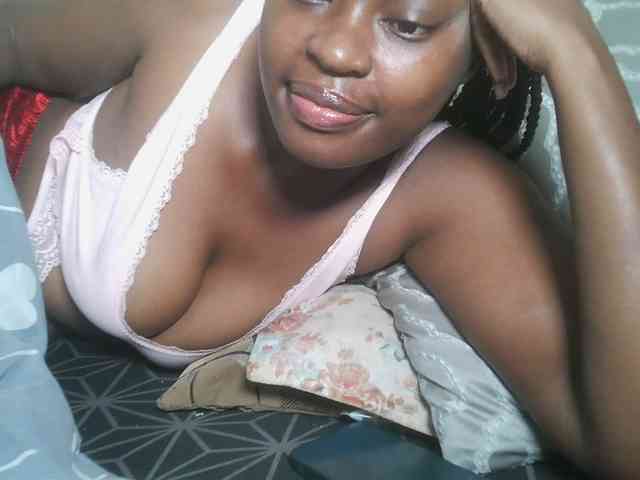 DaisyafterDark_ webcam