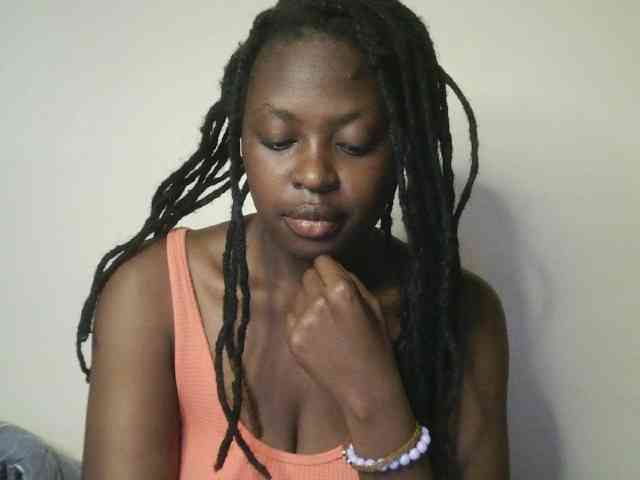DaisyafterDark_ webcam