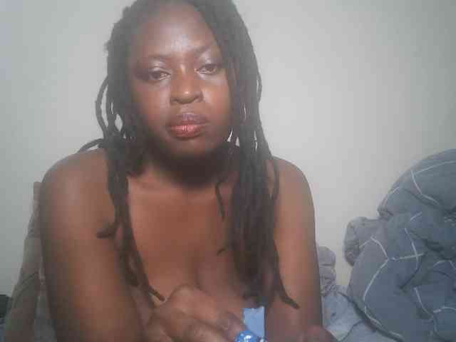 DaisyafterDark_ webcam