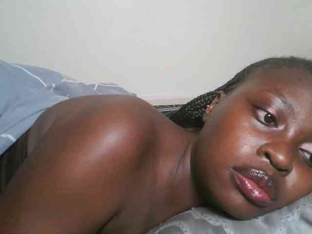 DaisyafterDark_ webcam