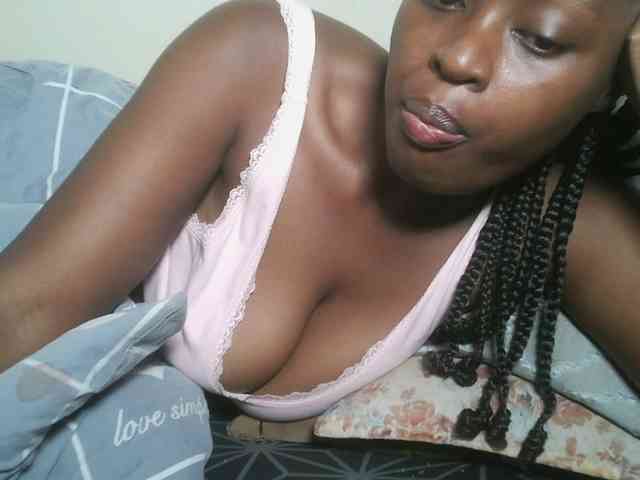 DaisyafterDark_ webcam
