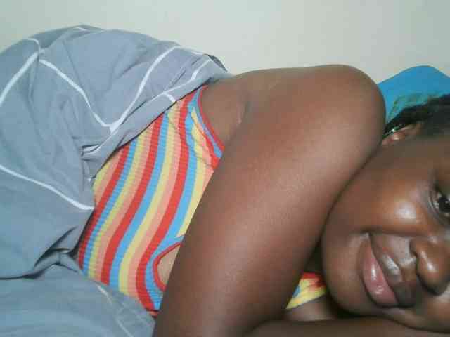 DaisyafterDark_ webcam