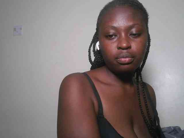 DaisyafterDark_ webcam