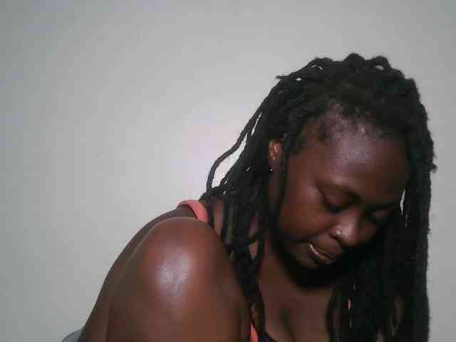 DaisyafterDark_ webcam