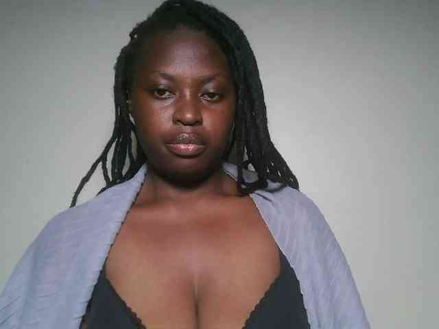 DaisyafterDark_ webcam