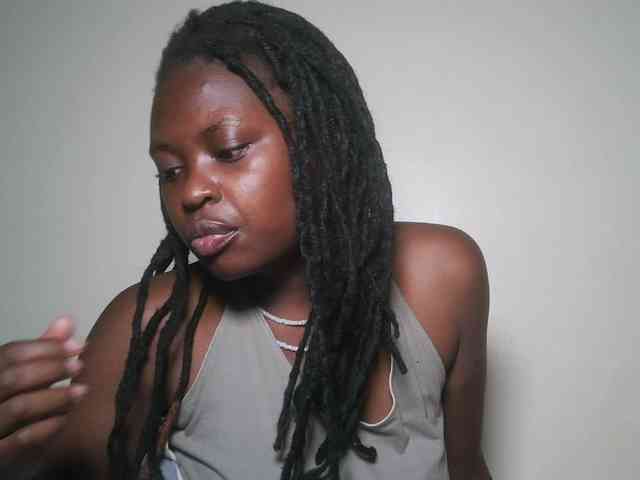 DaisyafterDark_ webcam