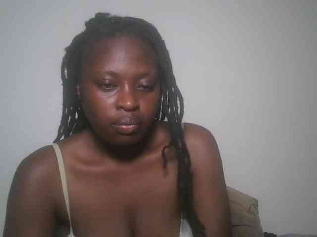 DaisyafterDark_ webcam