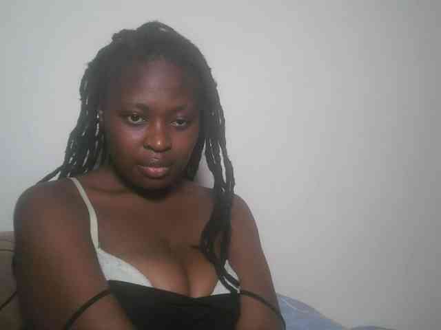 DaisyafterDark_ webcam