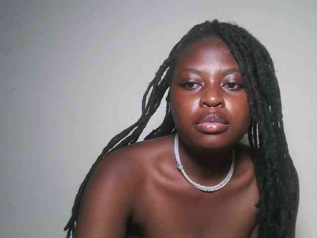 DaisyafterDark_ webcam