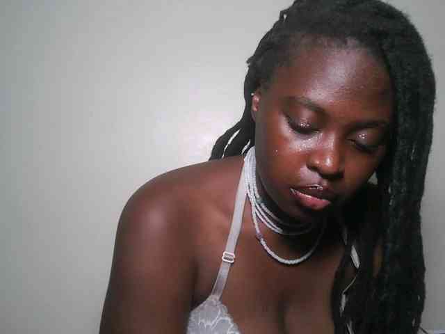 DiasyafterDark
