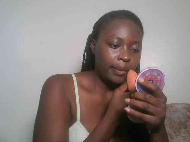 DaisyafterDark_ webcam