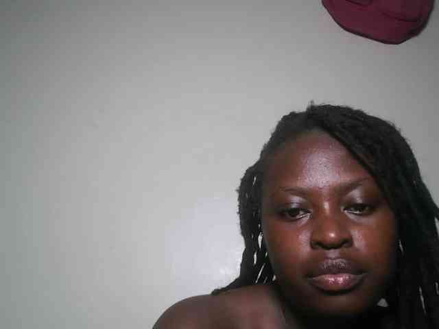 DaisyafterDark_ webcam