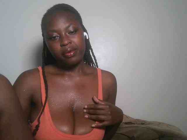 DaisyafterDark_ webcam