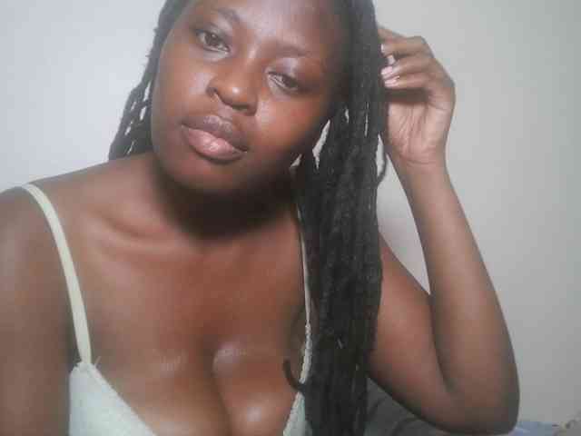 DaisyafterDark_ webcam