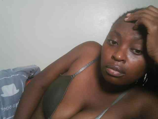 DaisyafterDark_ webcam