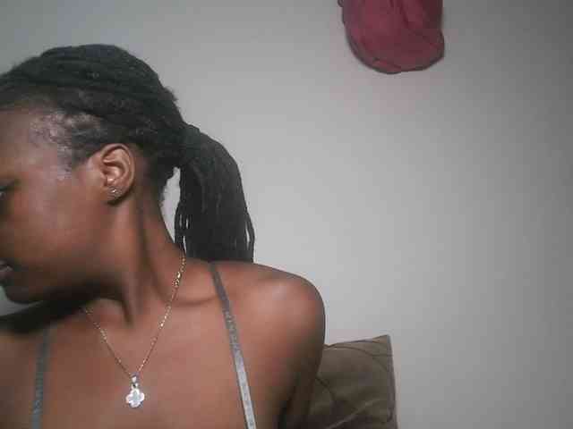 DaisyafterDark_ webcam