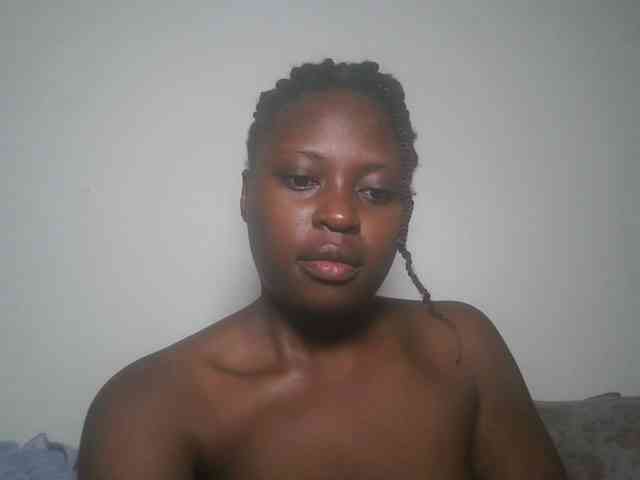 DaisyafterDark_ webcam