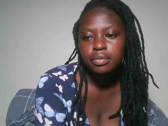 DaisyafterDark_ webcam