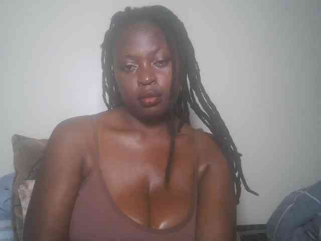 DaisyafterDark_ webcam