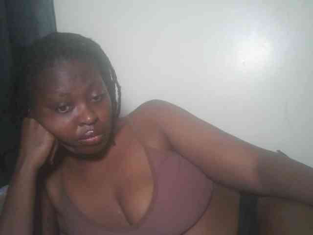 DaisyafterDark_ webcam