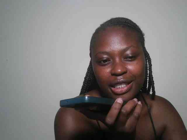 DaisyafterDark_ webcam