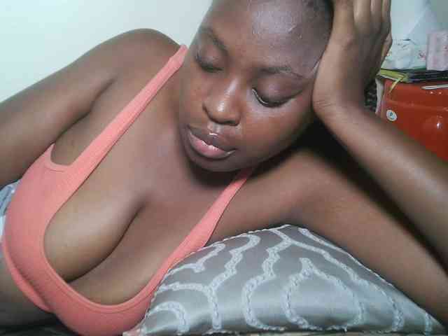 DaisyafterDark_ webcam