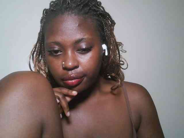 DaisyafterDark_ webcam