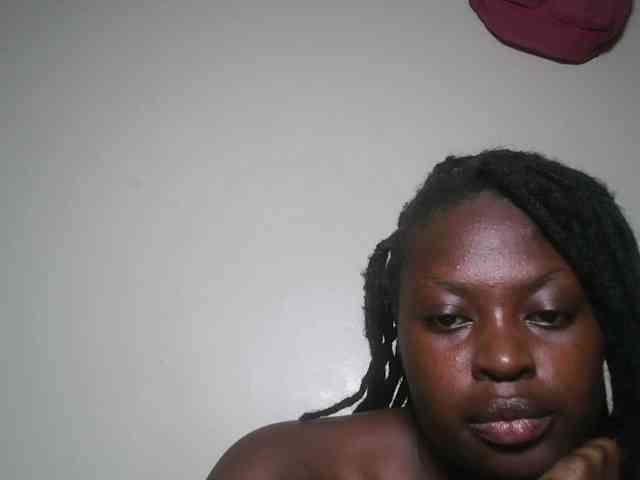 DaisyafterDark_ webcam