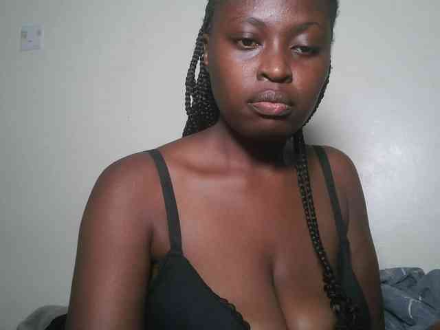 DaisyafterDark_ webcam