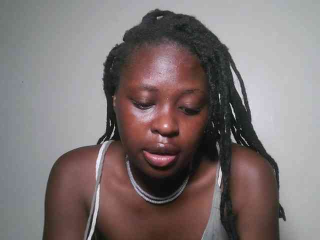 DaisyafterDark_ webcam