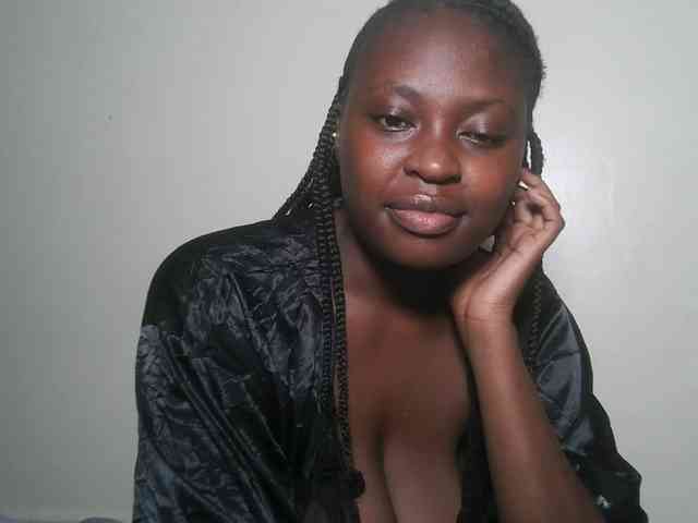 DaisyafterDark_ webcam