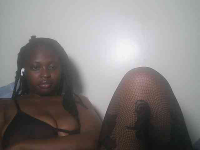 DaisyafterDark_ webcam