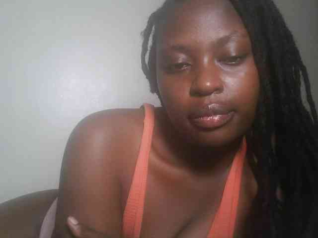 DaisyafterDark_ webcam