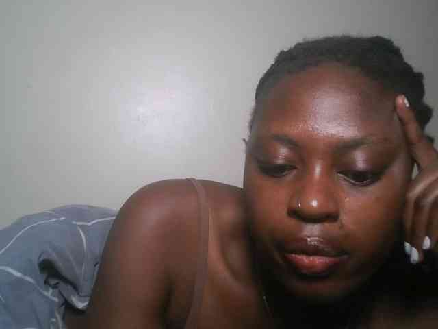 DaisyafterDark_ webcam