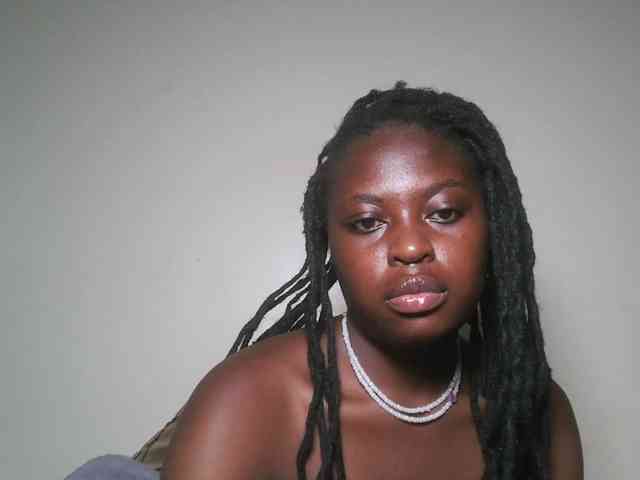 DaisyafterDark_ webcam