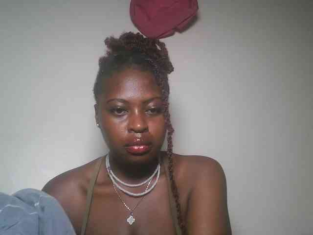 DaisyafterDark_ webcam