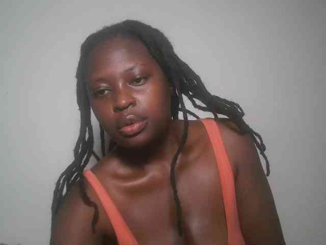 DaisyafterDark_ webcam