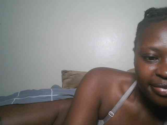DaisyafterDark_ webcam