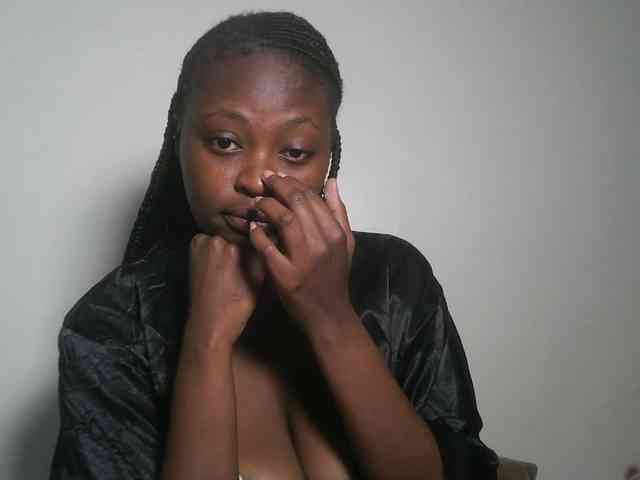 DaisyafterDark_ webcam