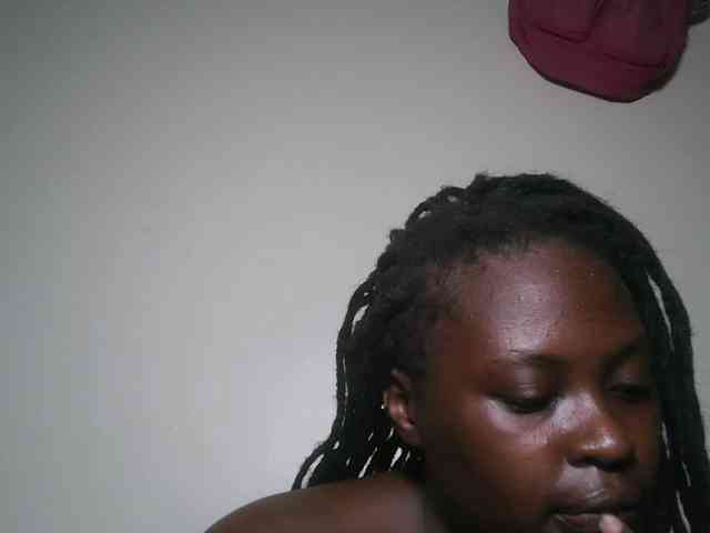 DaisyafterDark_ webcam
