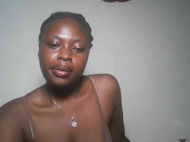 DaisyafterDark_ webcam