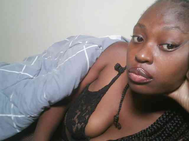 DaisyafterDark_ webcam