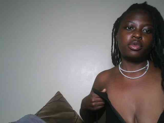 DaisyafterDark_ webcam