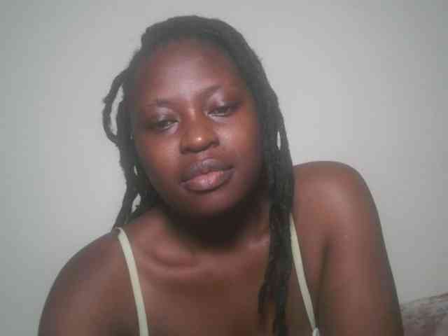 DaisyafterDark_ webcam