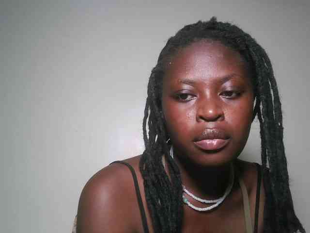 DaisyafterDark_ webcam