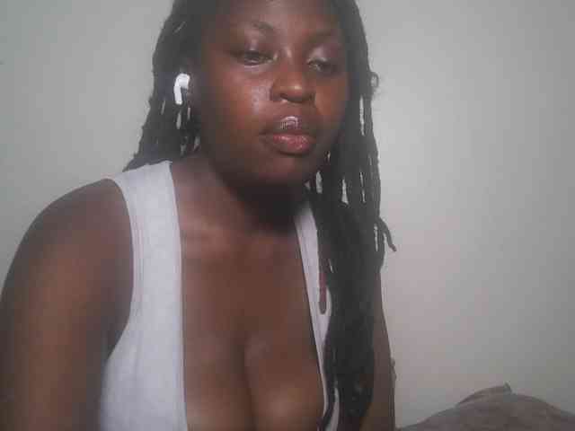DaisyafterDark_ webcam